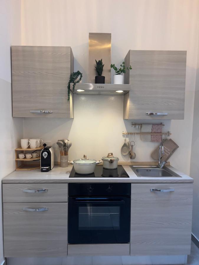 Regina Milano In Porta Romana 3 - Sky Tv, Wifi & Breakfast Box Apartman Kültér fotó
