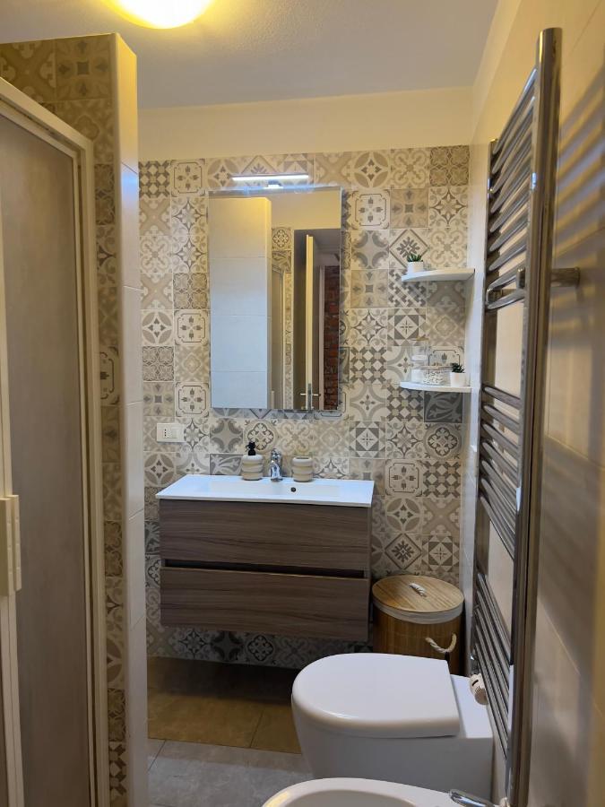 Regina Milano In Porta Romana 3 - Sky Tv, Wifi & Breakfast Box Apartman Kültér fotó