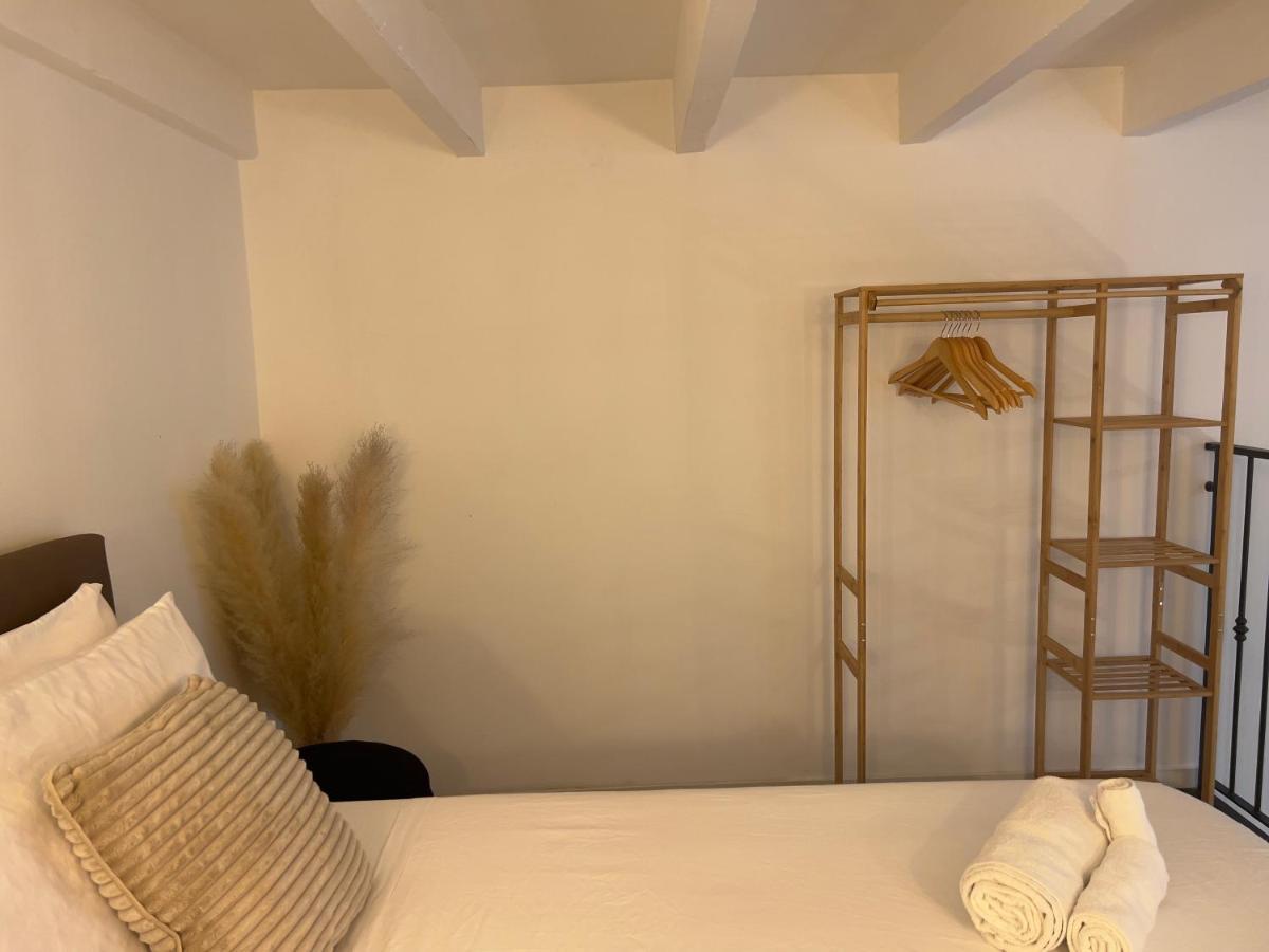 Regina Milano In Porta Romana 3 - Sky Tv, Wifi & Breakfast Box Apartman Kültér fotó