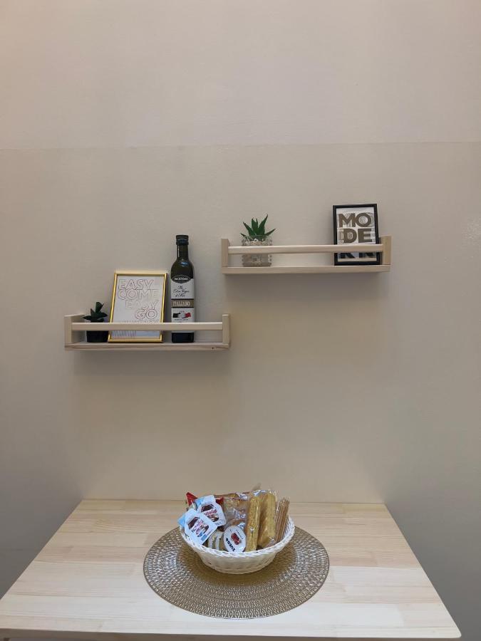Regina Milano In Porta Romana 3 - Sky Tv, Wifi & Breakfast Box Apartman Kültér fotó